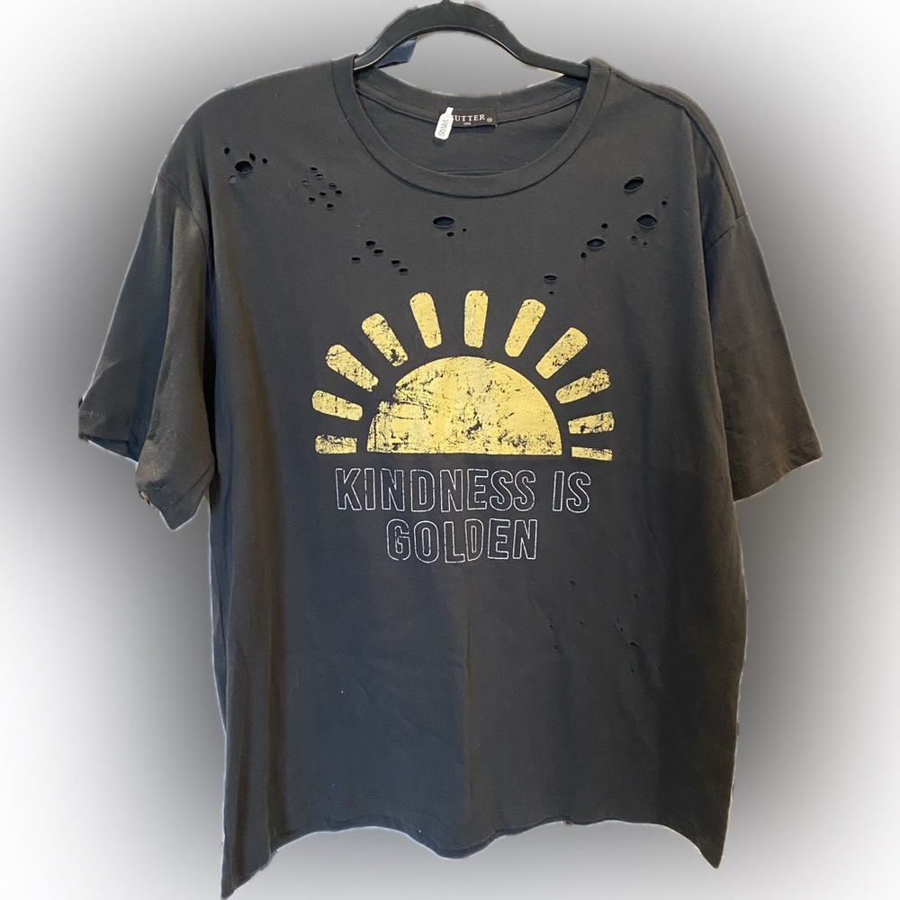 Zutter Oversized Distressed Tee
